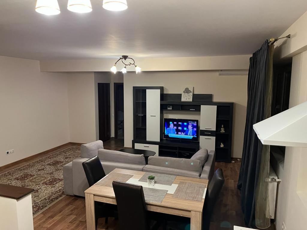 Apartament Gabi - Housity