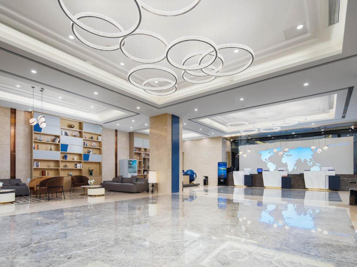 Kyriad Hotel Baoying Jinyuan Square High-speed Railway Station - Housity