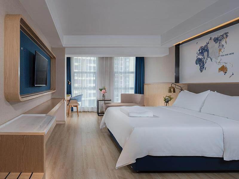 Kyriad Marvelous Hotel Huizhou South Station Danshui YI Center - Housity