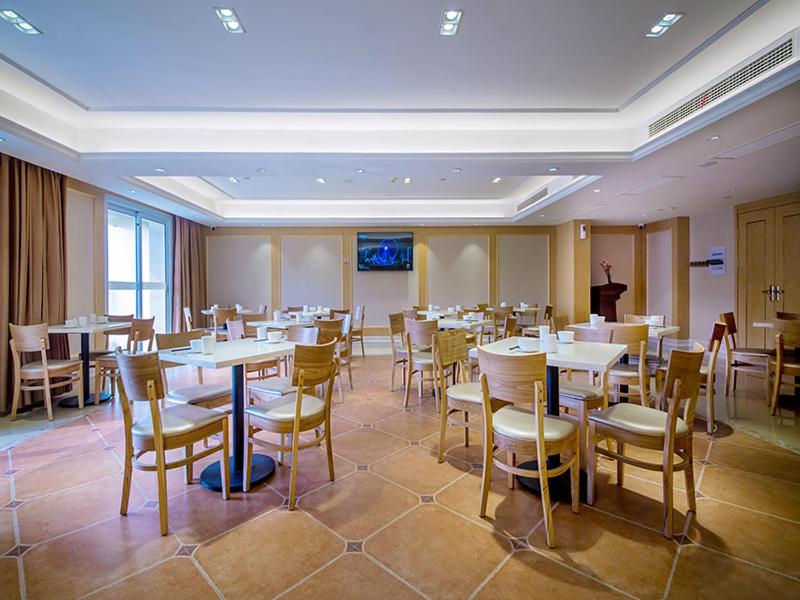 Vienna International Hotel Yichang Gezhouba Sanxia Culture Tiandi - Housity