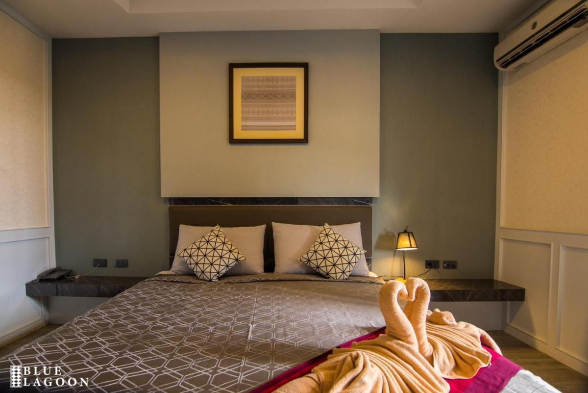 Blue Lagoon Hotel - Housity