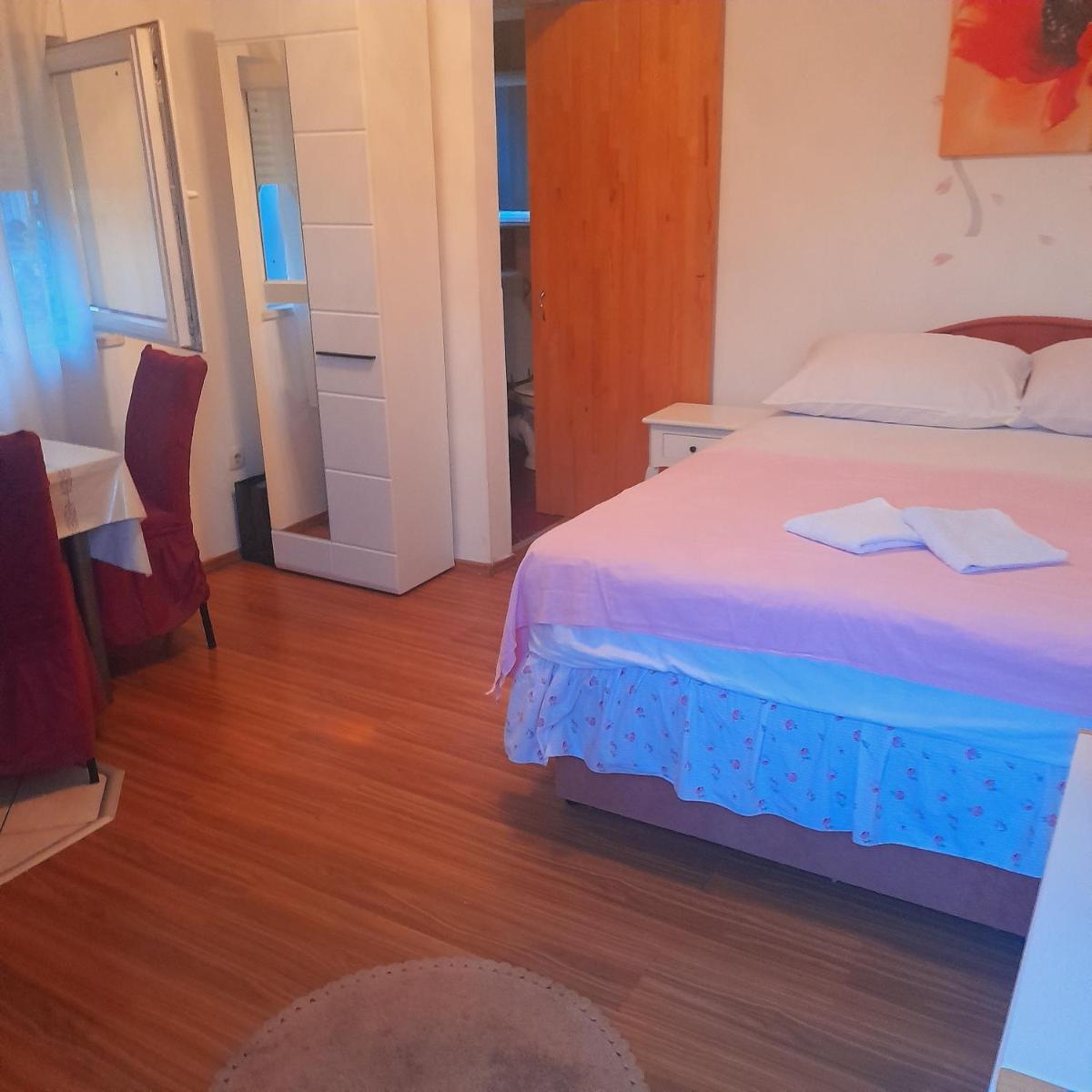 Delux Apartments Vele - Housity