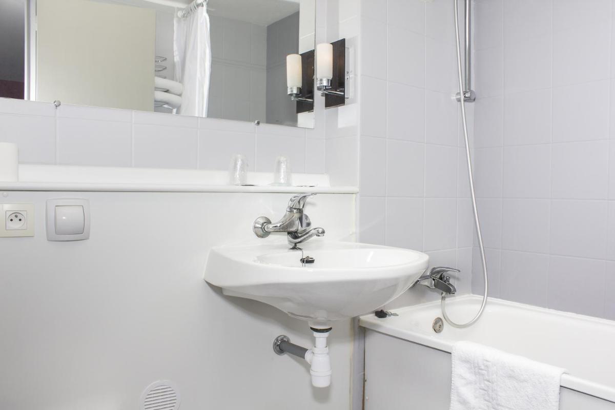 Hôtel Inn Design & Restaurant Bourges - Housity