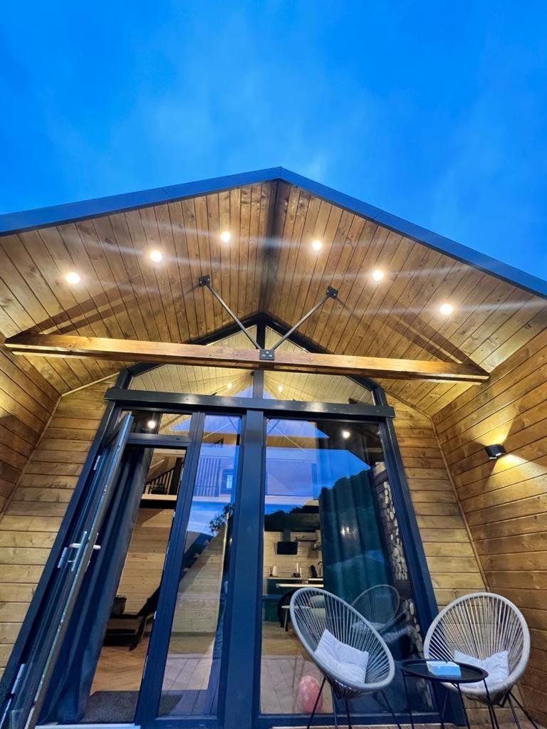 Mini Valley House 1 - Housity