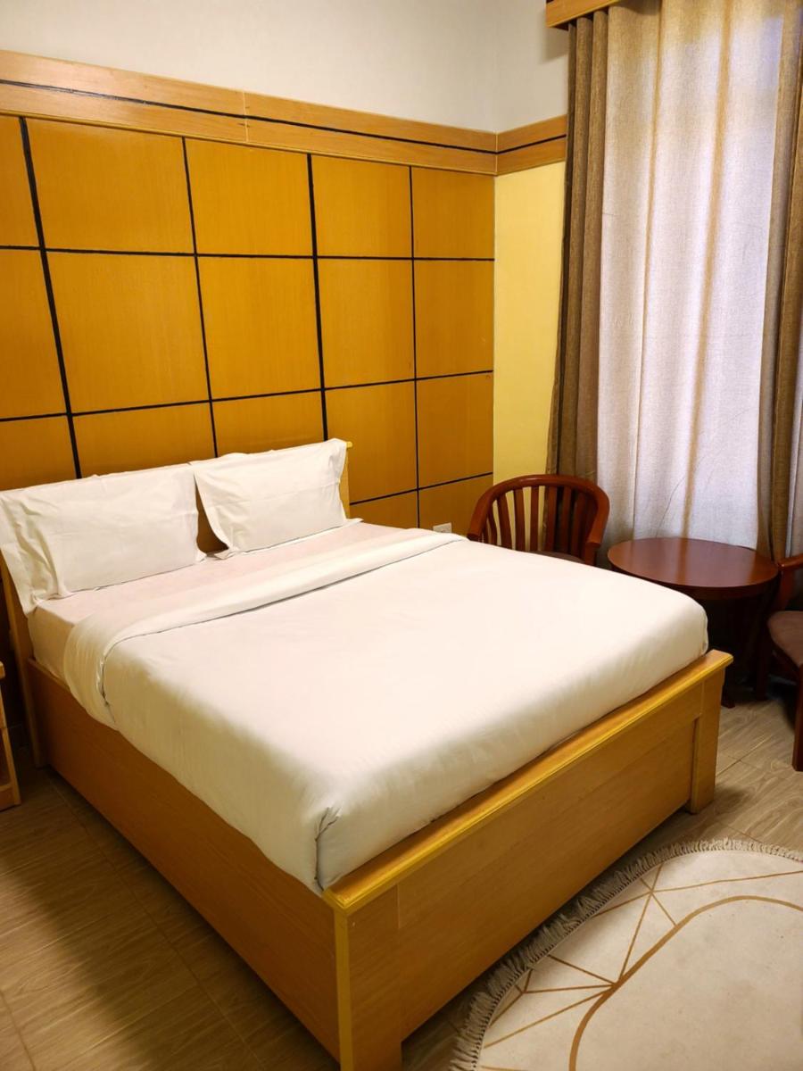 HOTEL ESPERANZA - Housity