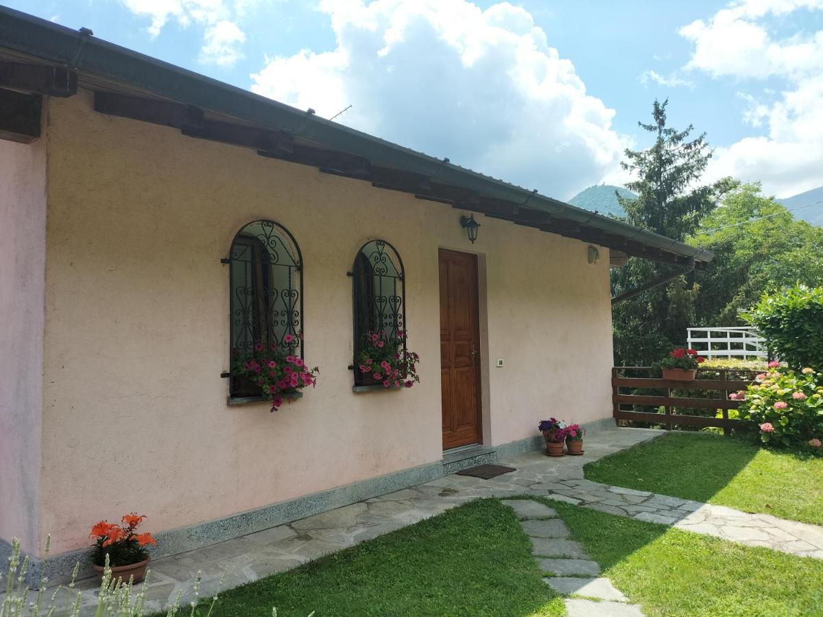 The Balcony on the Lake - Housity
