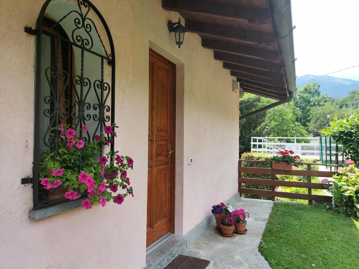 The Balcony on the Lake - Housity