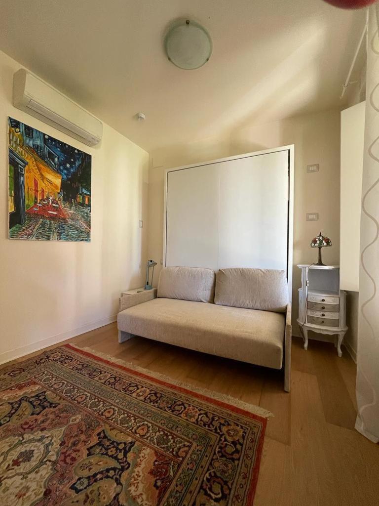 Golf House & Spa - Housity