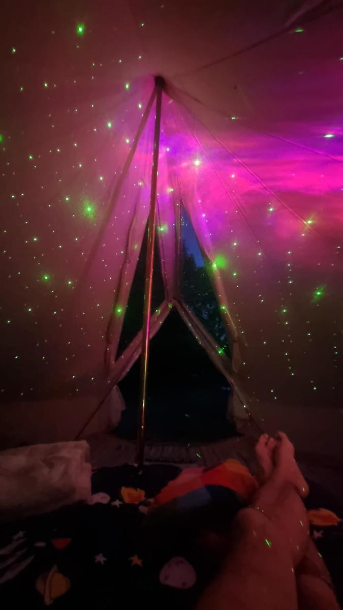 Stargazer bell tent secret garden glamping - Housity