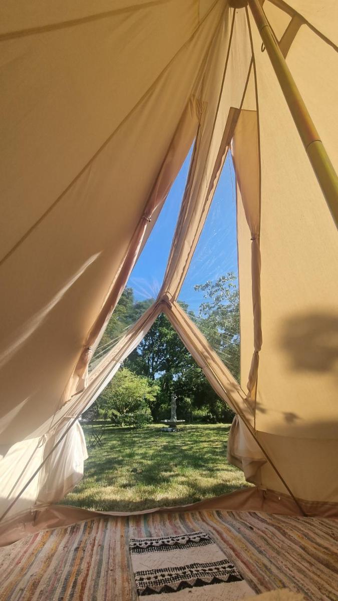 Stargazer bell tent secret garden glamping - Housity