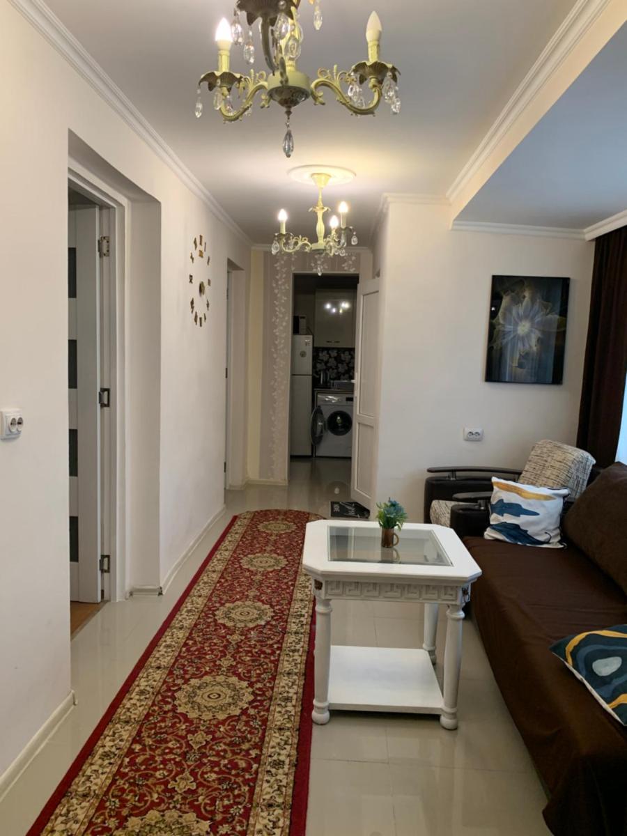 Suitetrails - Old Batumi Apartments