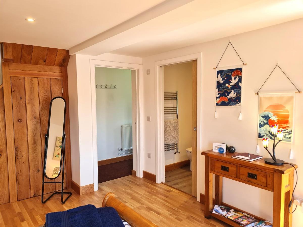 Topsy-Turvy, Gardeners Cottage, Clungunford, Ludlow, Shropshire SY70PN - Housity