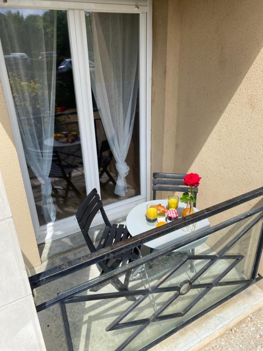Les rives de l’Indre. Parking gratuit. Lit 160CM - Housity