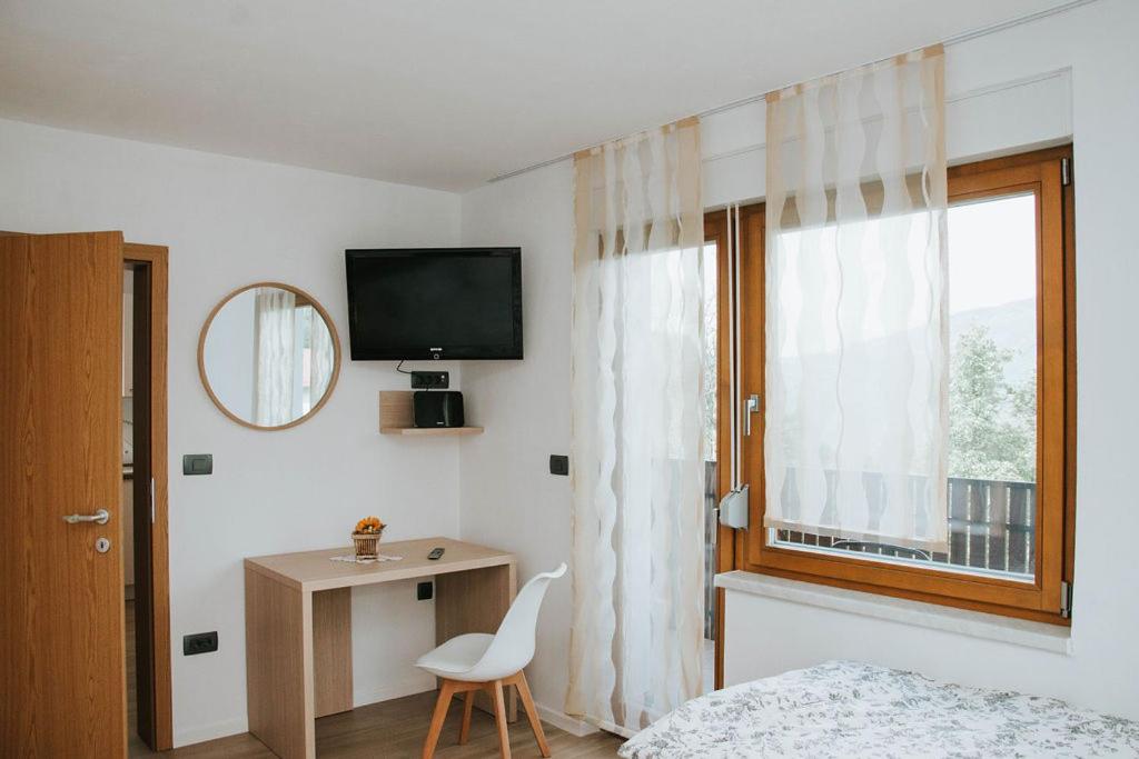 Apartmaji URŠIČ - Housity