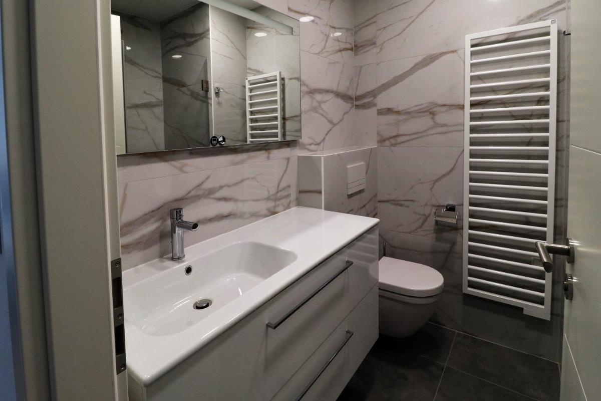 Threeland Hotel - Housity