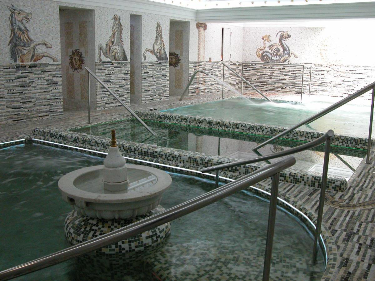Piscina en o cerca de Hotel Las Casas de la Judería
