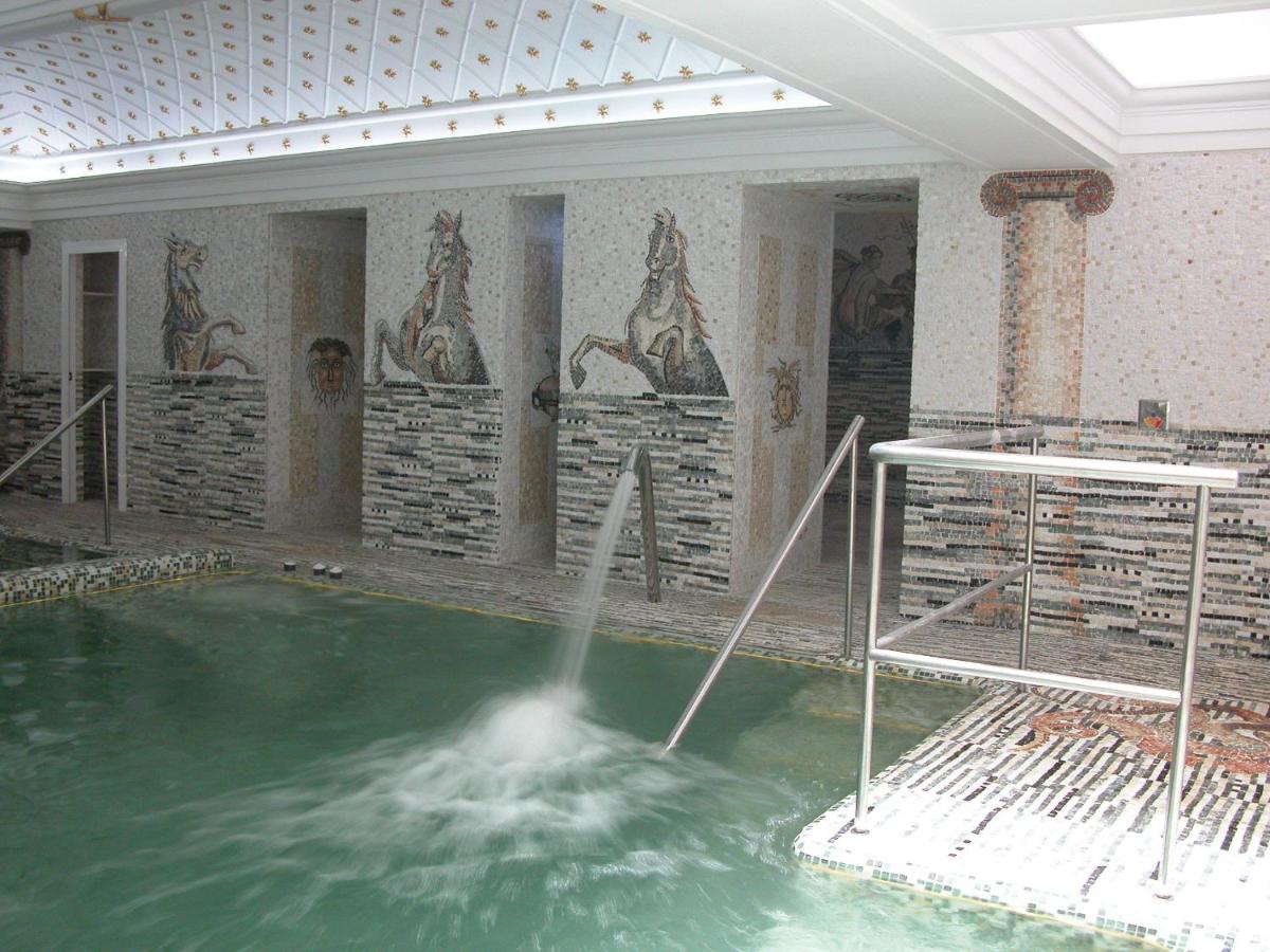 Piscina en o cerca de Hotel Las Casas de la Judería