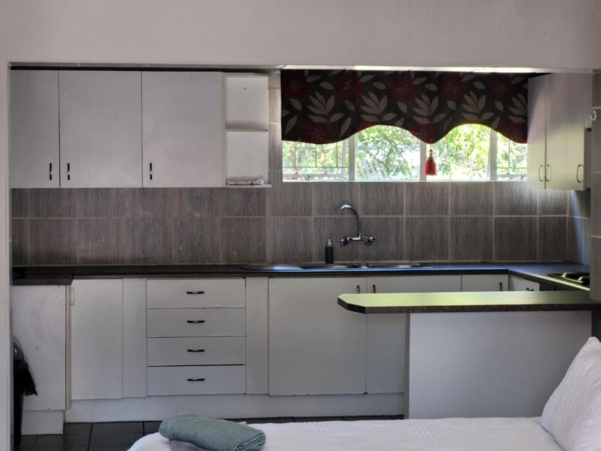 Suitetrails - 29B Zebra Street - InHimwe Guesthouse