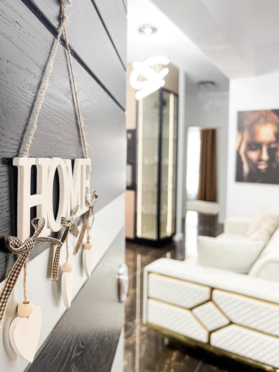 Residence Future Delux IV with Pool Timișoara - Housity