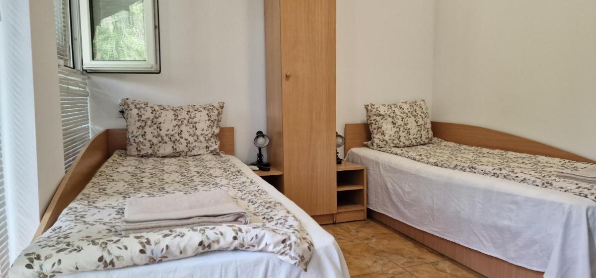 Guest House Selin - Housity