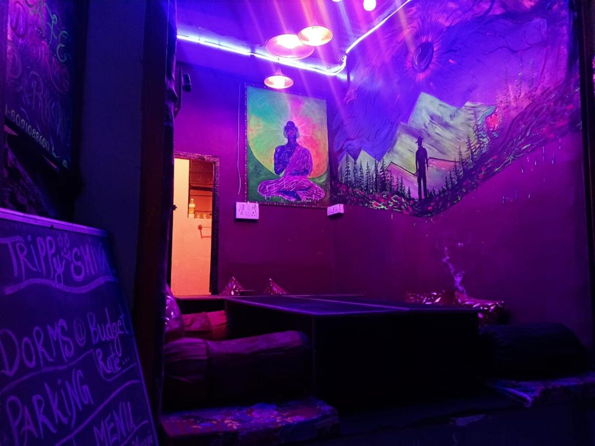 Trippy Shiva Hostel - Housity