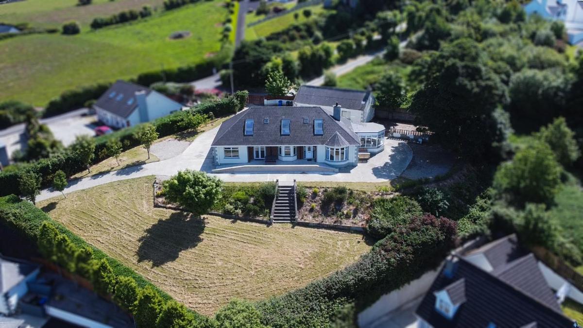 Coastal View House - Housity