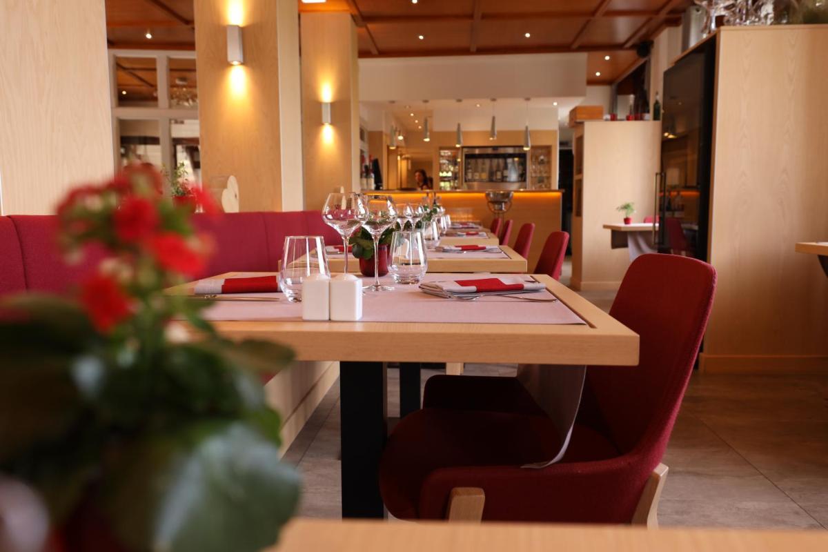 Restaurant ou autre lieu de restauration dans l'établissement LE CLOS DES SOURCES Hôtel & Spa