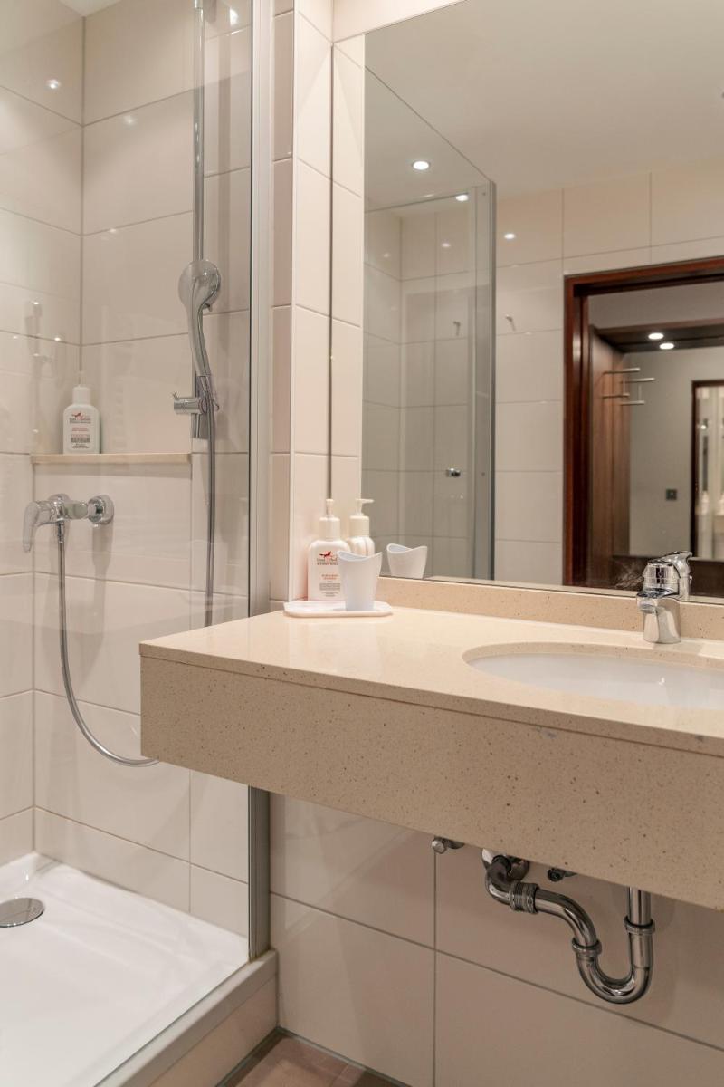 Hotel Fuchsen - Housity