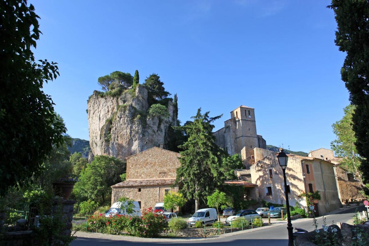 Vue générale sur la montagne ou vue sur la montagne depuis l'hôtel