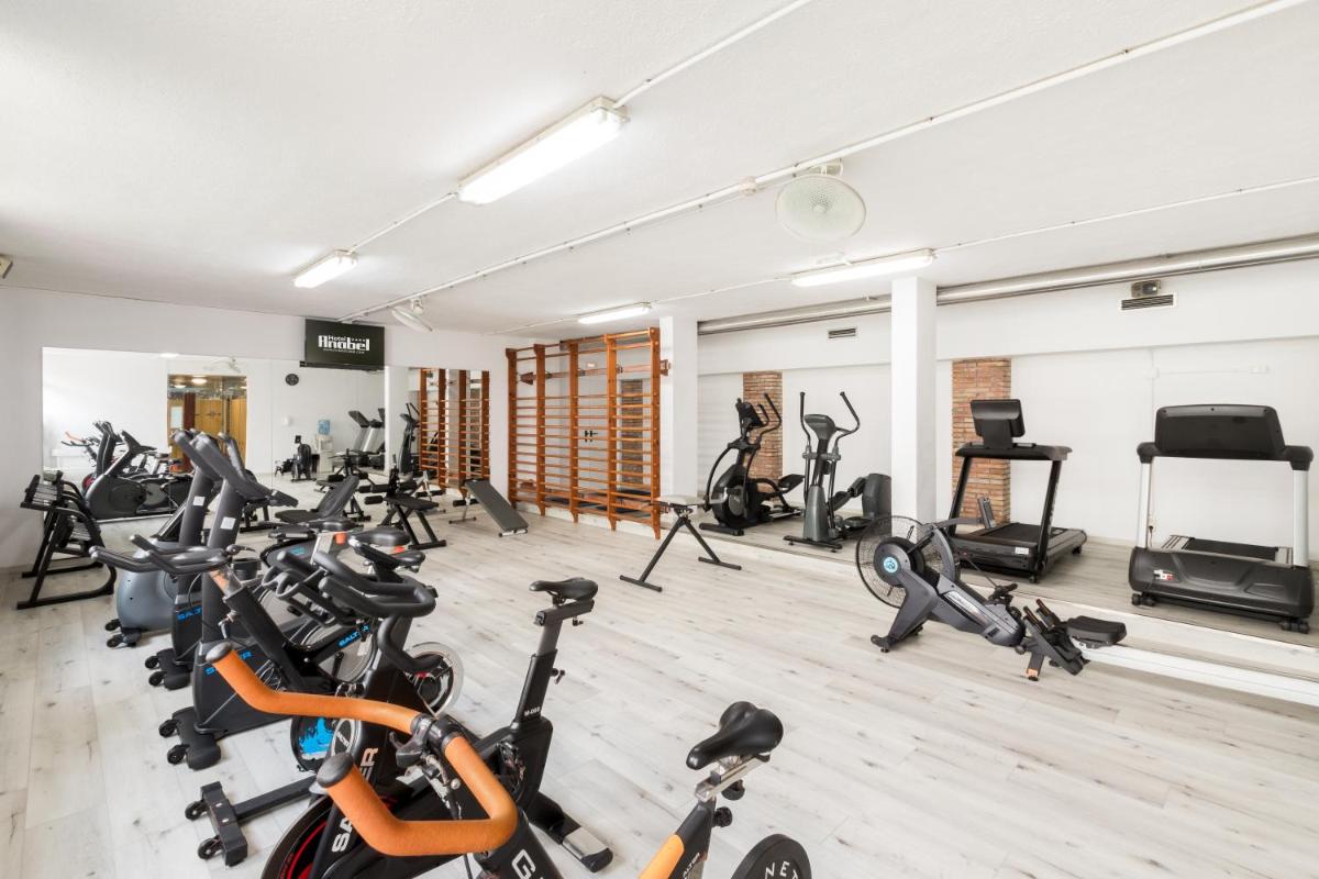Gimnasio o instalaciones de fitness de Hotel Anabel