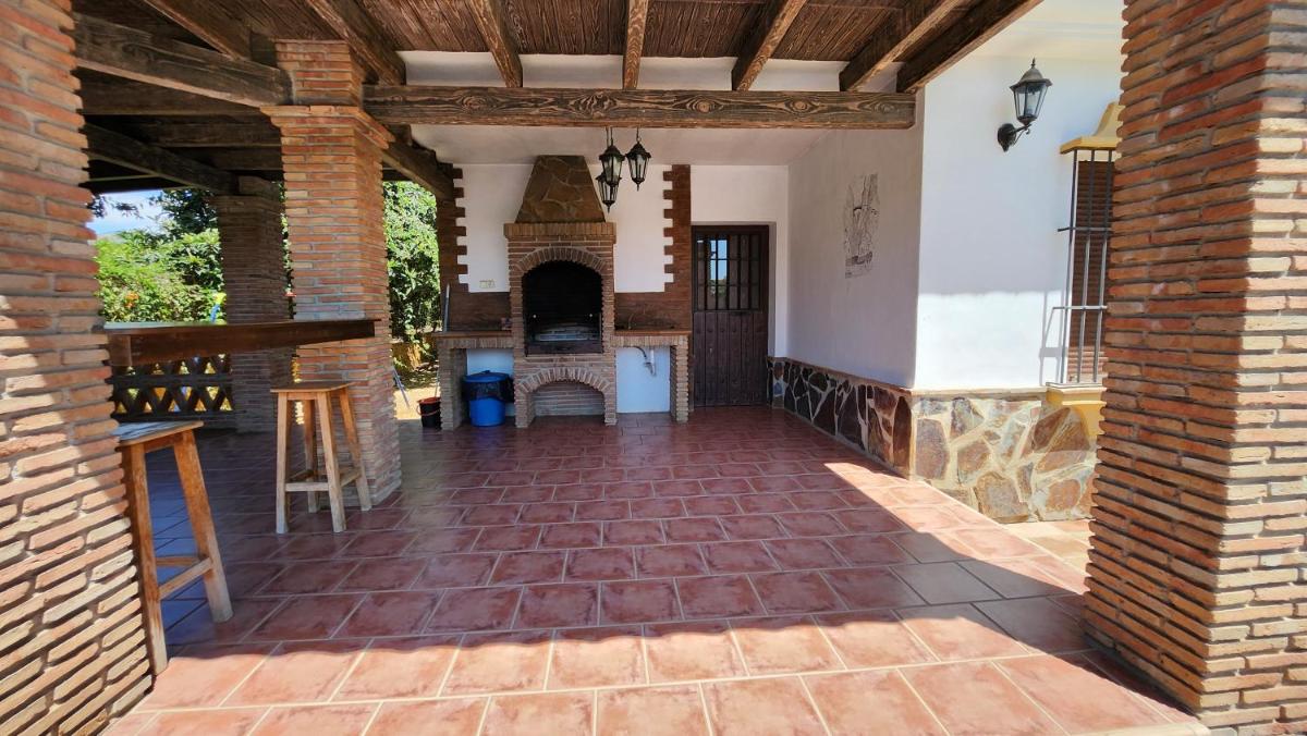 CASA PEPE Y MARI CON PISCINA - Housity