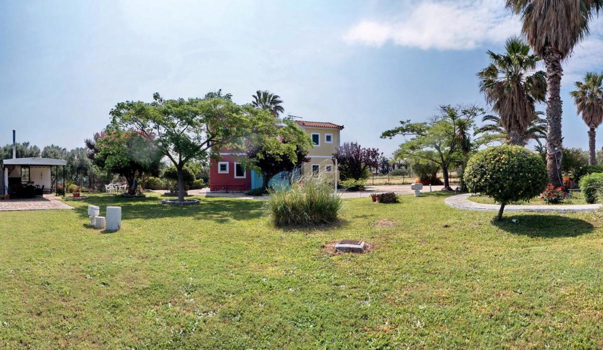 Heliatoras Studios - Housity