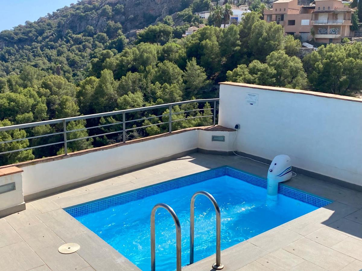 Suitetrails - Sunny house with great sea views, 3 terraces, private heated pool and sauna
