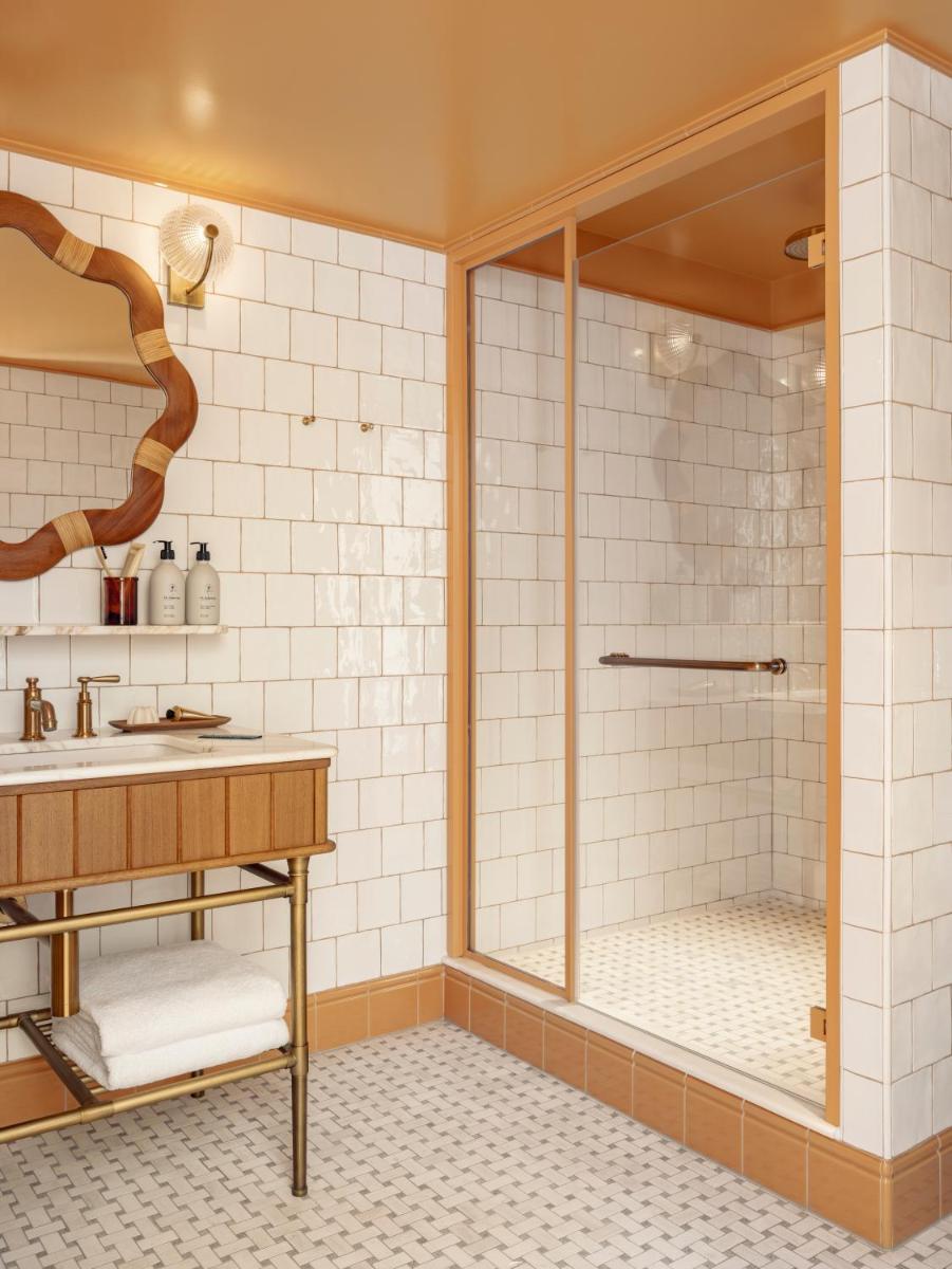 Salle de bains dans l'établissement La Fantaisie