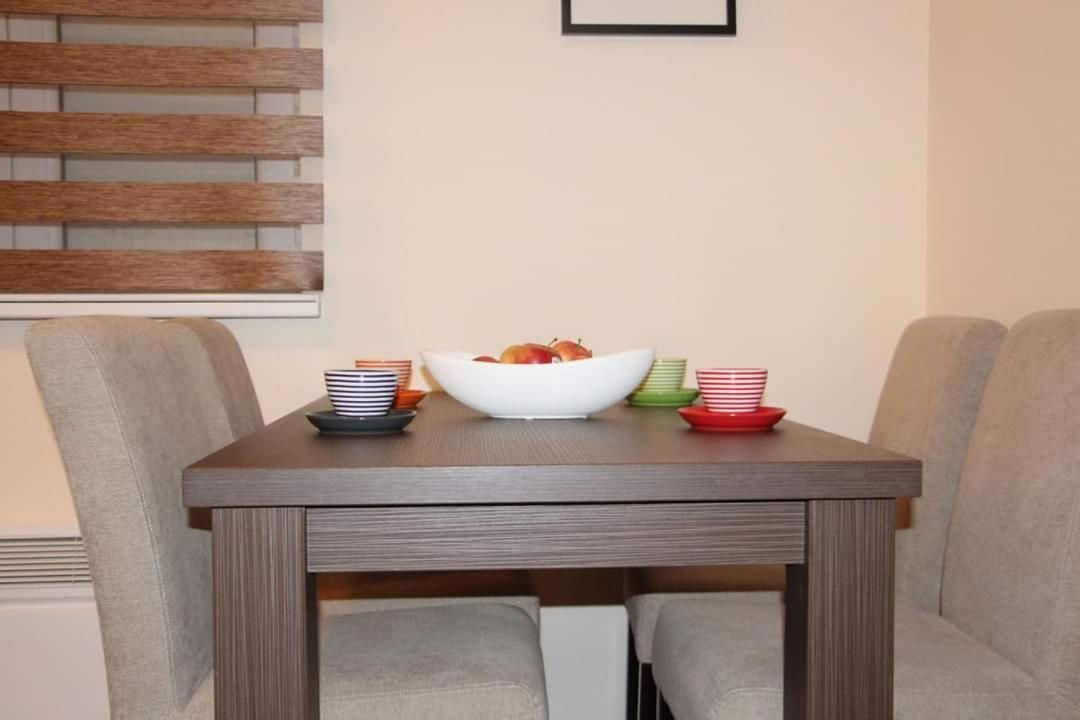 Perla Lux - Housity