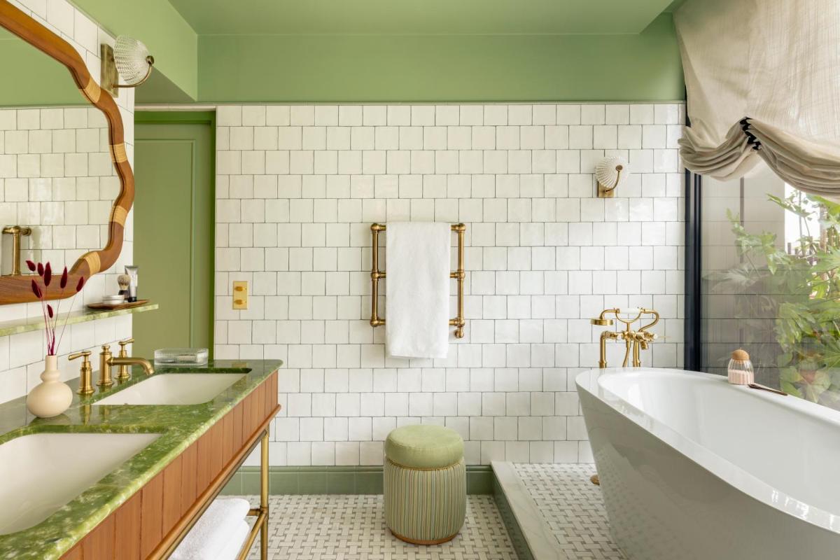 Salle de bains dans l'établissement La Fantaisie