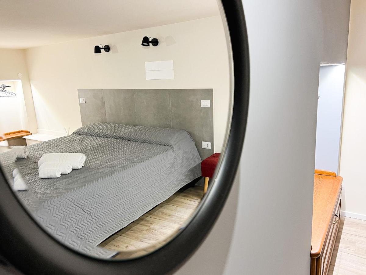 Al 115 Rooms - Hizvo