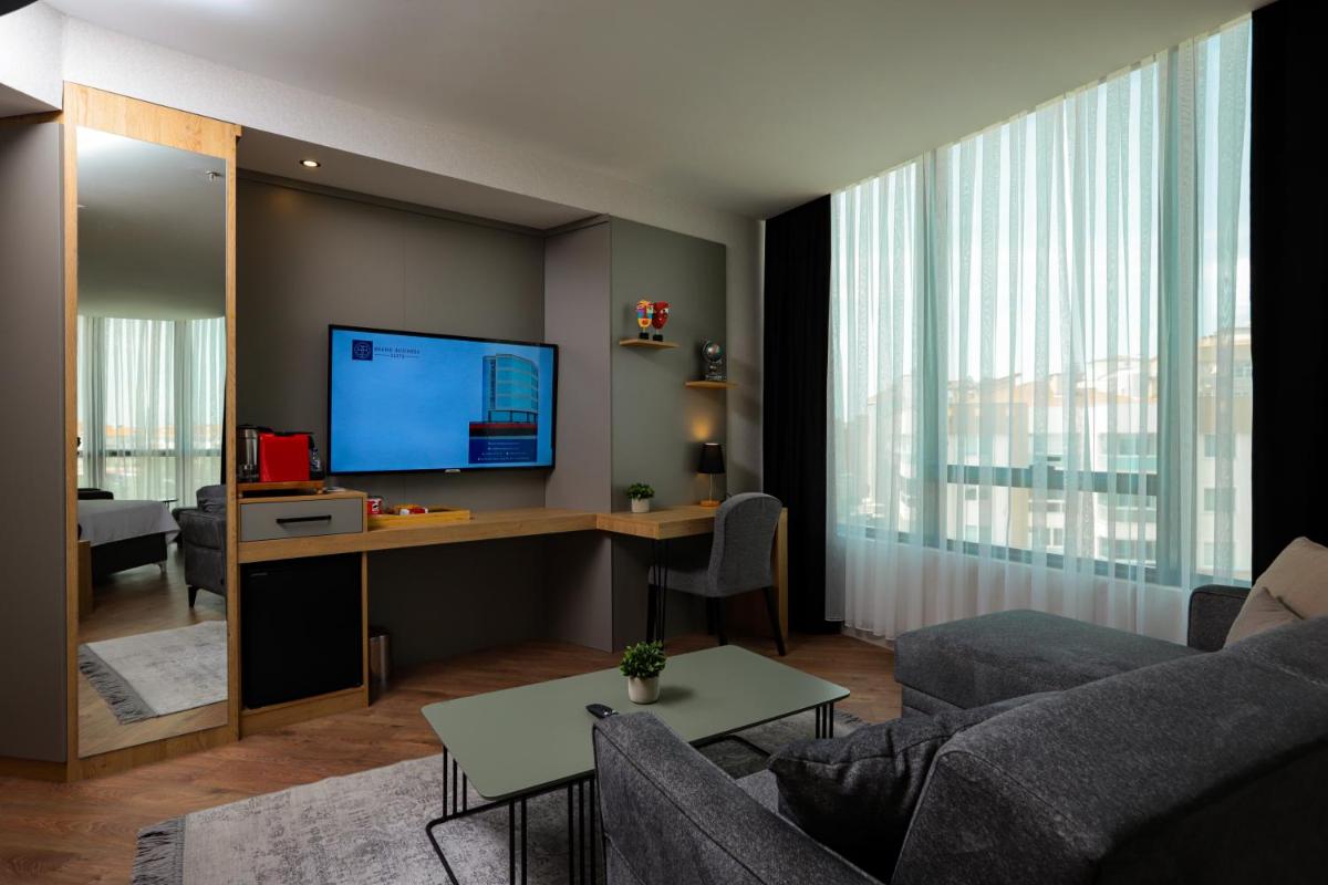 Brand Business Hotel - Housity