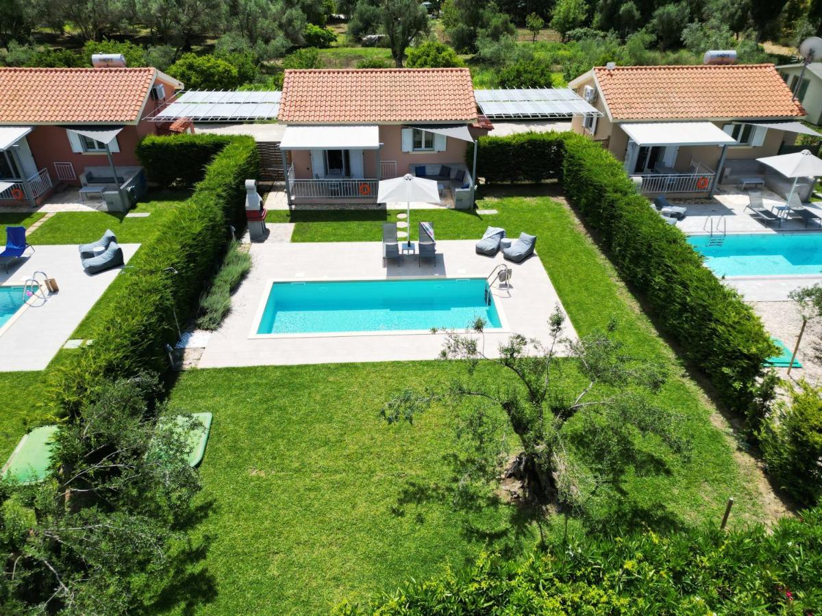 Cypress Garden Villas - Housity