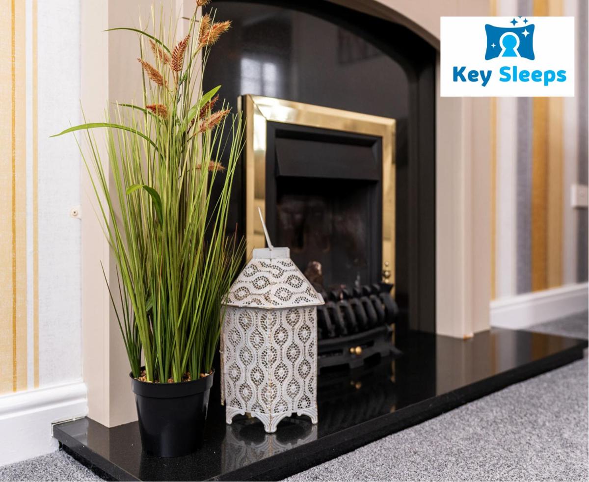 Suitetrails - Key Sleeps- Spacious - Contractor House - Central Location - Garden - Lincolnshire