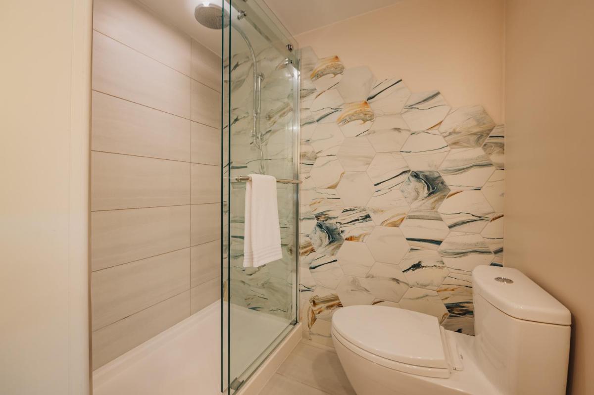 Renaissance Wind Creek Aruba Resort - Housity