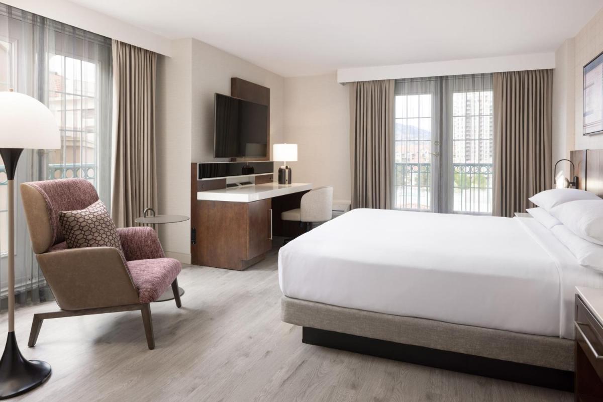 Delta Hotels by Marriott Grand Okanagan Resort - Housity