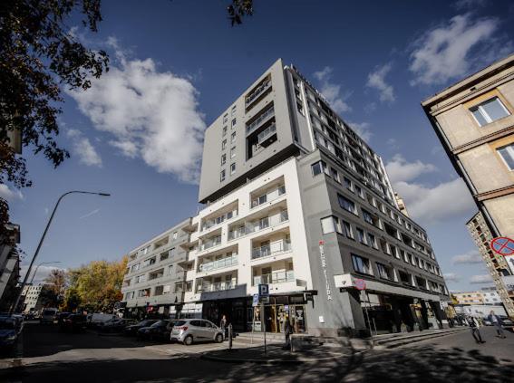 APARTAMENT PREMIUM BLACKHORS Centrum Ścisłe-ETIUDA Panoramiczna 2 -Garaż Podziemny - Housity