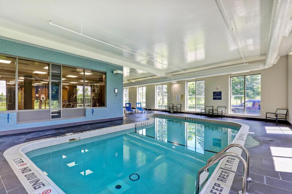 Four Points by Sheraton St. Catharines Niagara Suites - Housity