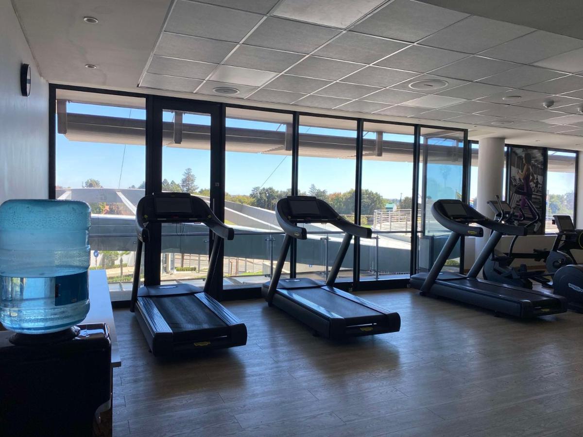 Suitetrails - Radisson Hotel & Convention Centre Johannesburg, O.R. Tambo