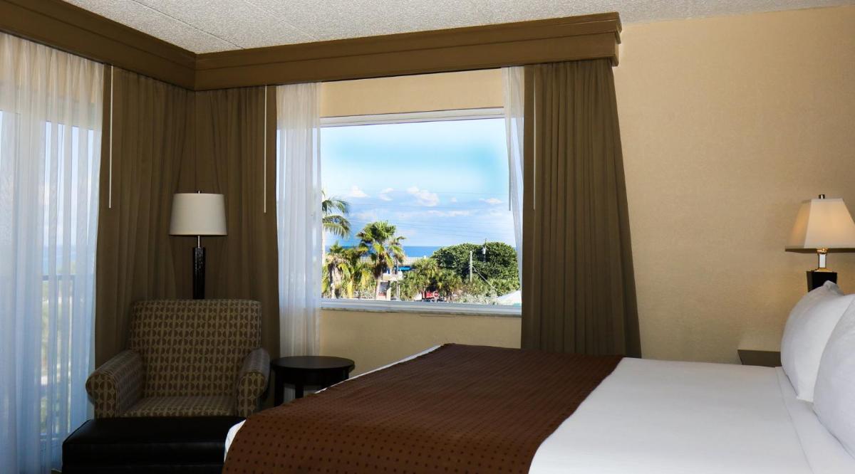 Holiday Inn Express- North Palm Beach and IHG Hotel - Housity