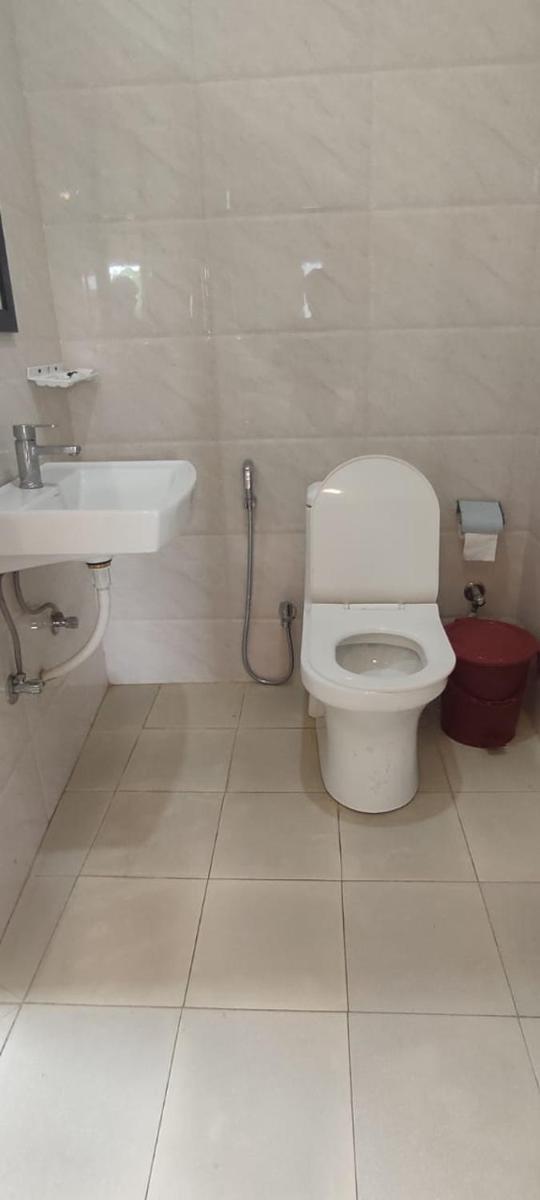 Hilltop Lodge - Housity