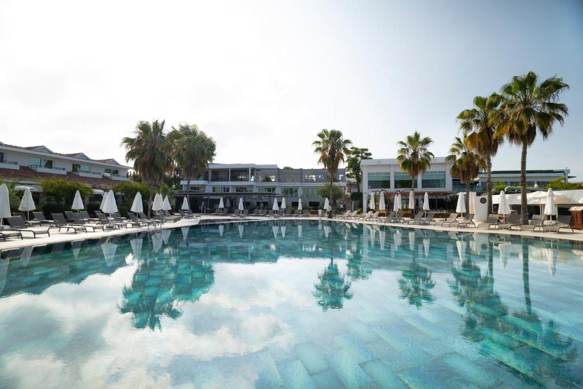 Flora Garden BEACH - Couples Concept - Adults over 16 Only - Housity