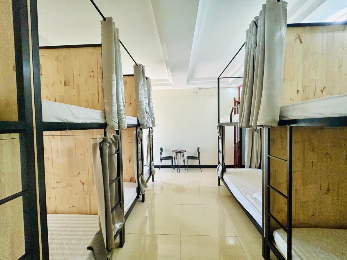 Majestic Hostel - Tour & Motorbike Rental - Housity