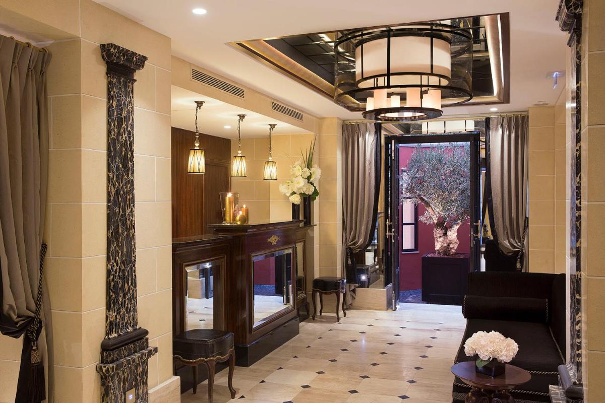 Coin salon dans l'établissement Le Belmont Paris